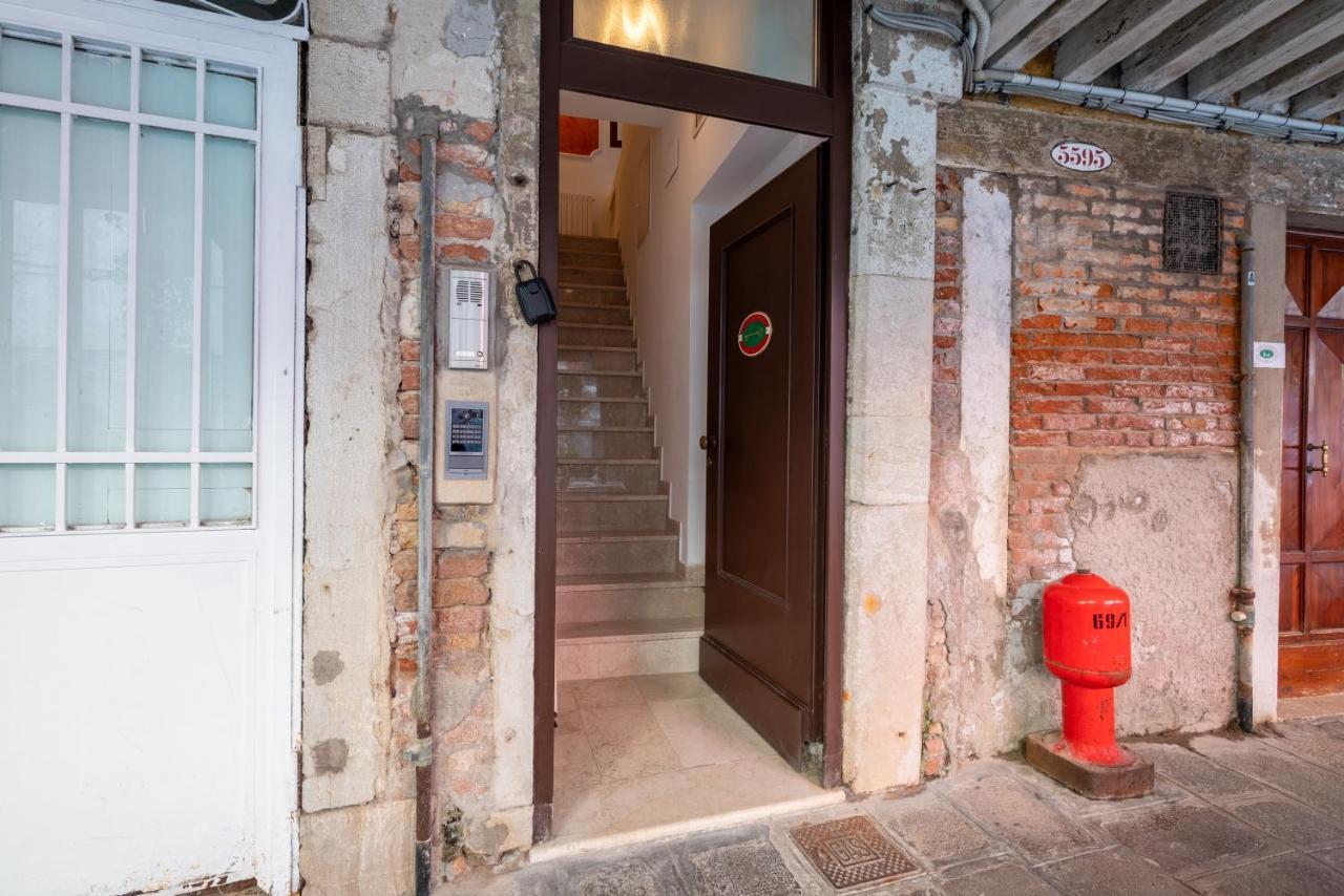 Hotel Al Sotoportego Venedig Exterior foto